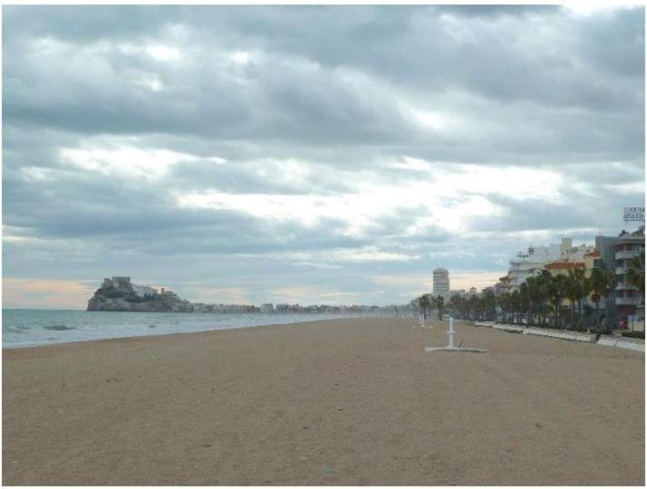 The Beach Across The Street Peñíscola Eksteriør billede